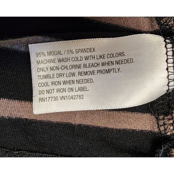 Liz Lange maternity Long Sleeve Stripe Black White Shirt Sweater Top Relax XXL - Picture 6 of 6